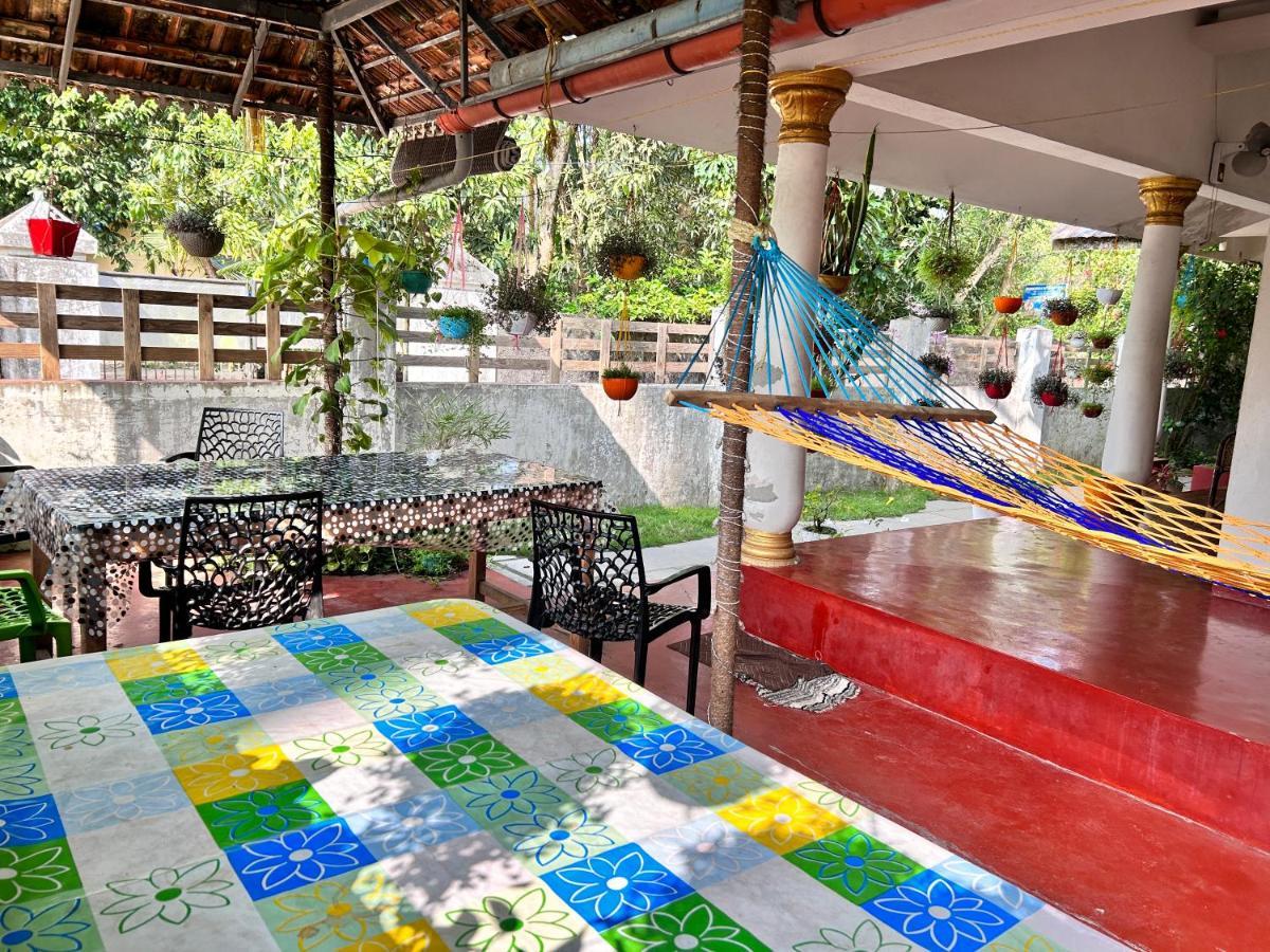 Marari Beach Cleetus Homestay Mararikulam Kültér fotó